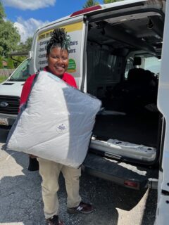 230829 glbc comforters cleaning scaled 02 e1693346258651